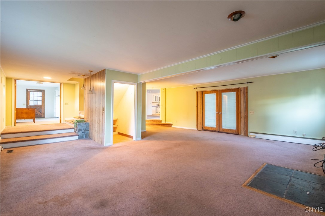 6571 Lakeshore Road Cicero, NY 13039 - Photo 38 of 50