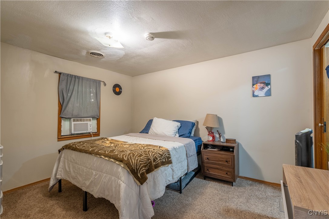 6571 Lakeshore Road Cicero, NY 13039 - Photo 8 of 50