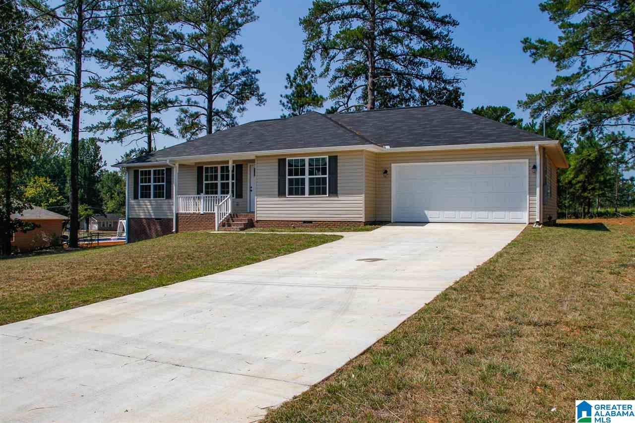 1403 Greenview Way Southwest Jacksonville, AL 36265 - Photo 2 of 31