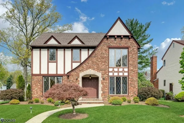 $889,000 | 34 Connecticut Street, Cranford, NJ 07016