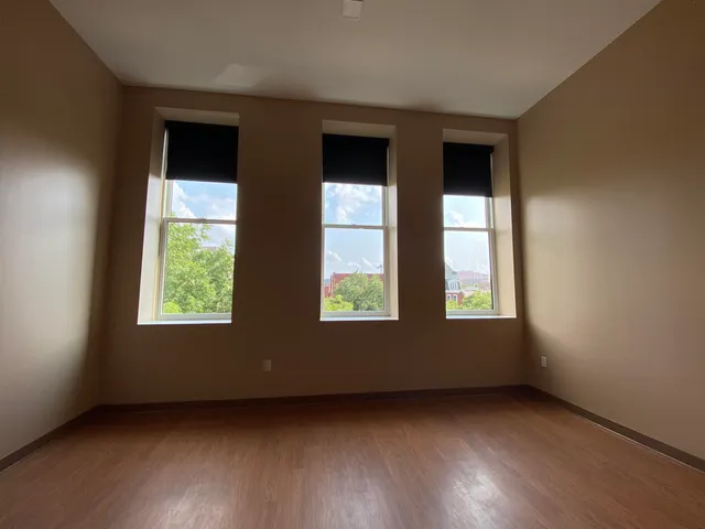 $2,221 | 83 Hanover Street, Unit 303, Manchester, NH 03101