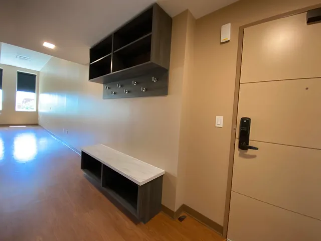 $2,221 | 83 Hanover Street, Unit 303, Manchester, NH 03101