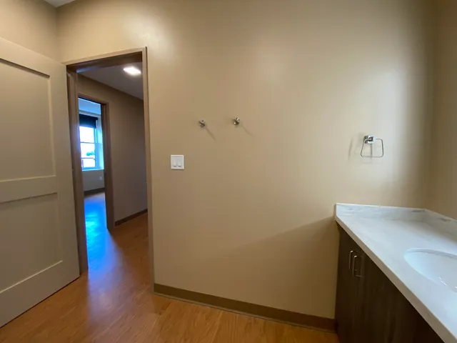 $2,221 | 83 Hanover Street, Unit 303, Manchester, NH 03101