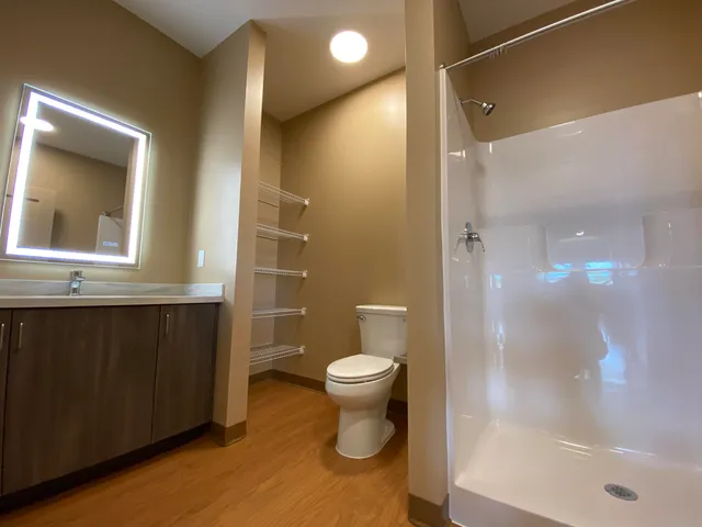 $2,221 | 83 Hanover Street, Unit 303, Manchester, NH 03101