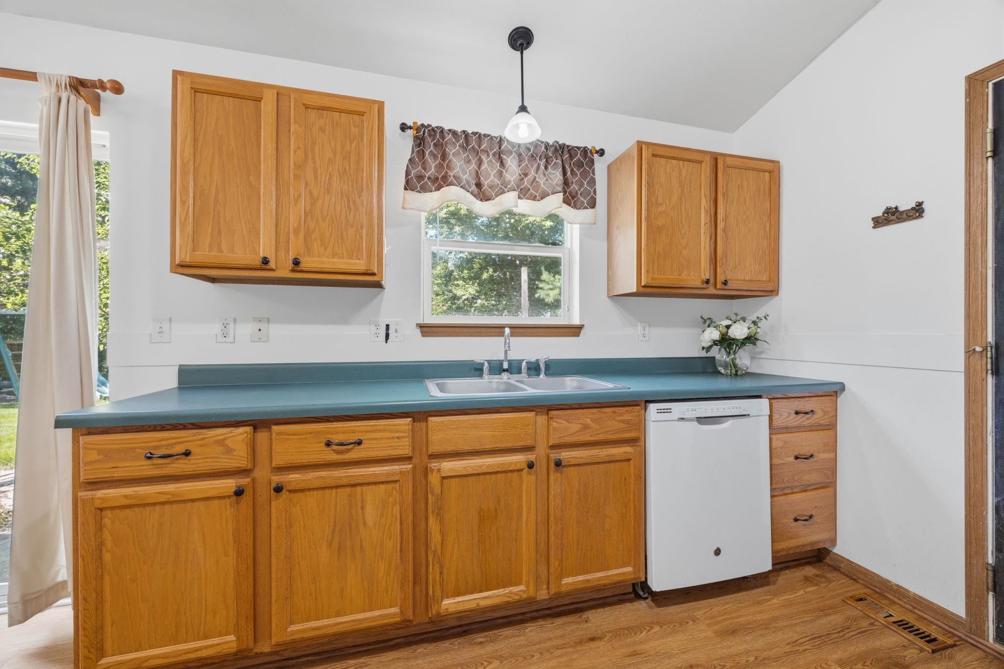 873 Oak Ridge Lane Genoa City, WI 53128 - Photo 17 of 69