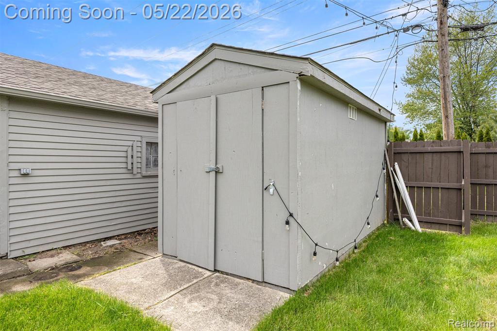 3230 Harding Street Dearborn, MI 48124 - Photo 41 of 42