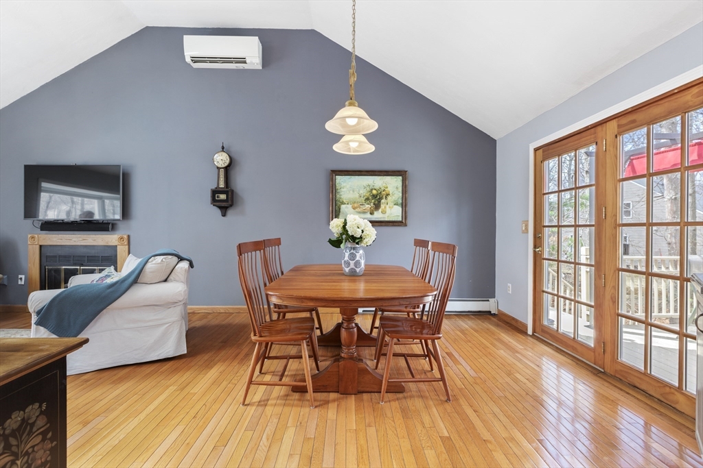 19 Stanley Road Medway, MA 02053 - Photo 11 of 41