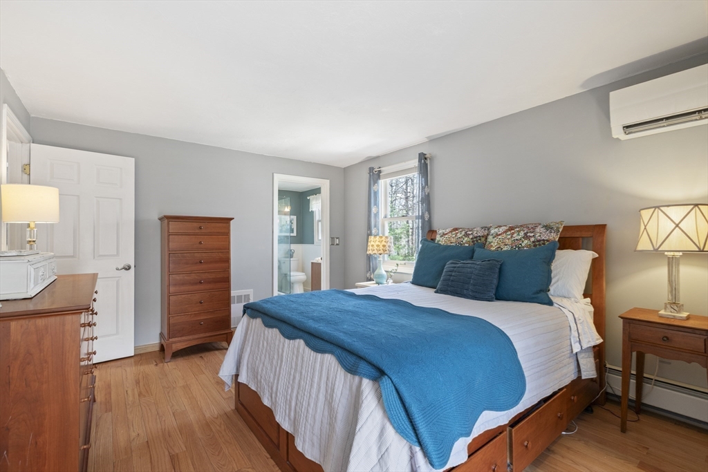 19 Stanley Road Medway, MA 02053 - Photo 17 of 41