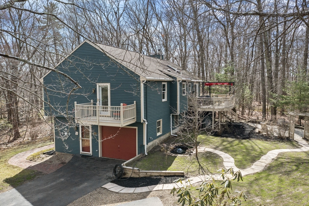 19 Stanley Road Medway, MA 02053 - Photo 2 of 41