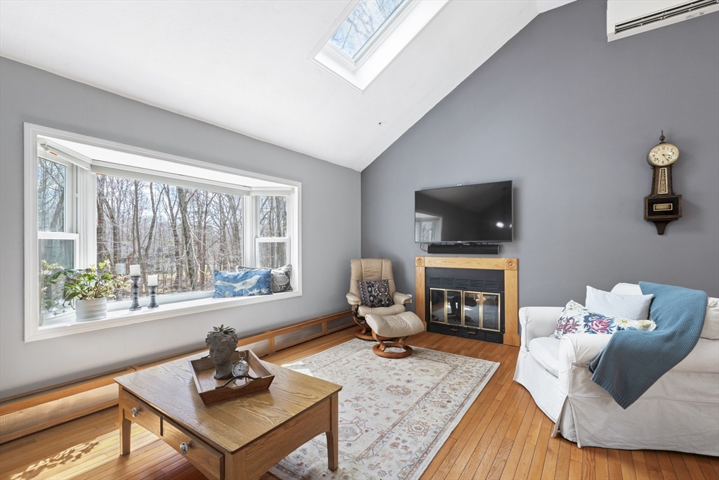 19 Stanley Road Medway, MA 02053 - Photo 6 of 41