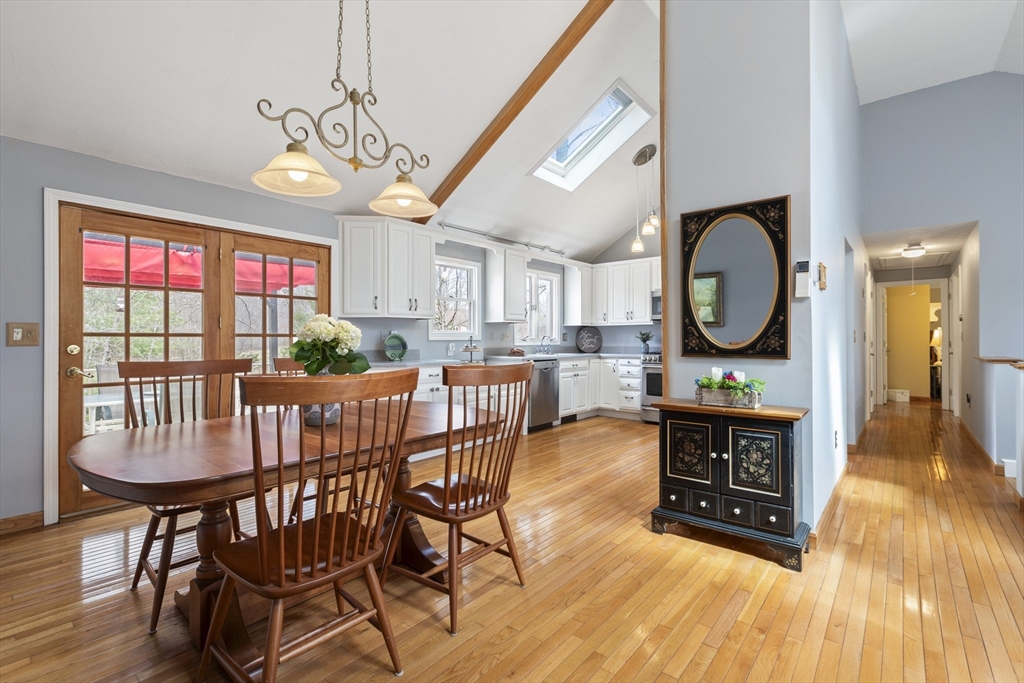 19 Stanley Road Medway, MA 02053 - Photo 9 of 41