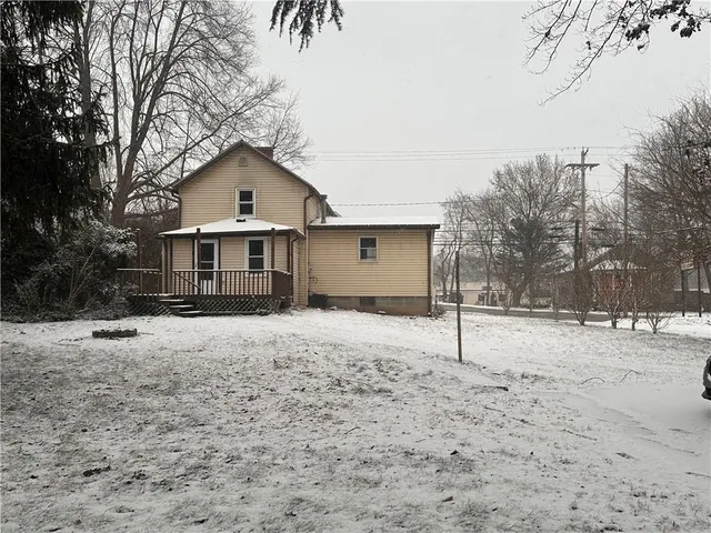 $995 | 283 Portersville Road, Ellwood City, PA 16117