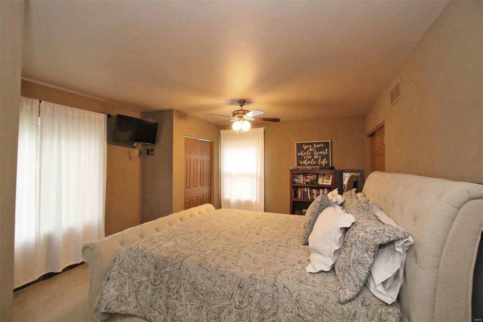 6447 Old Carpenter Road Edwardsville, IL 62025 - Photo 14 of 59 Gallery Image 14