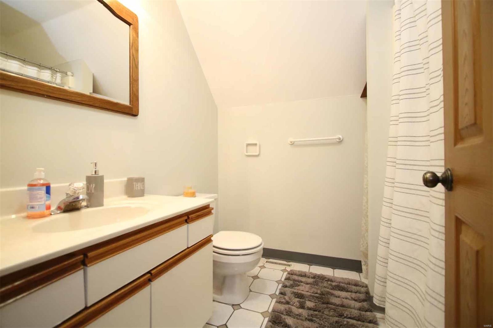 6447 Old Carpenter Road Edwardsville, IL 62025 - Photo 19 of 59 Gallery Image 19