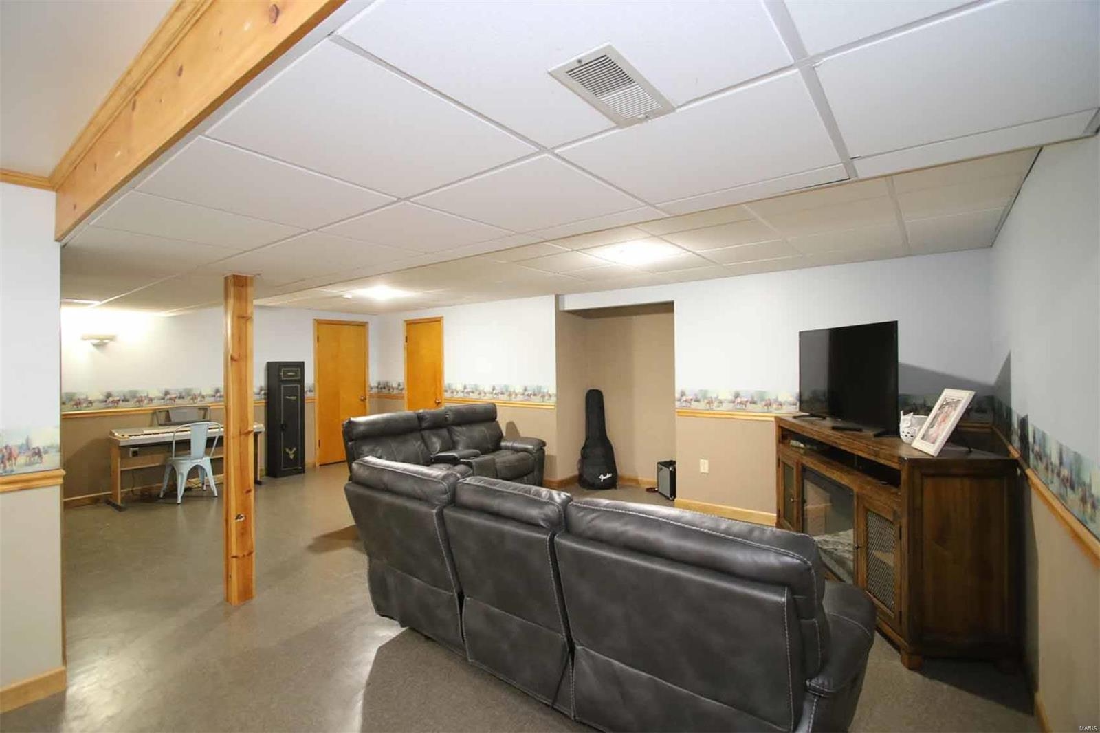 6447 Old Carpenter Road Edwardsville, IL 62025 - Photo 20 of 59 Gallery Image 20