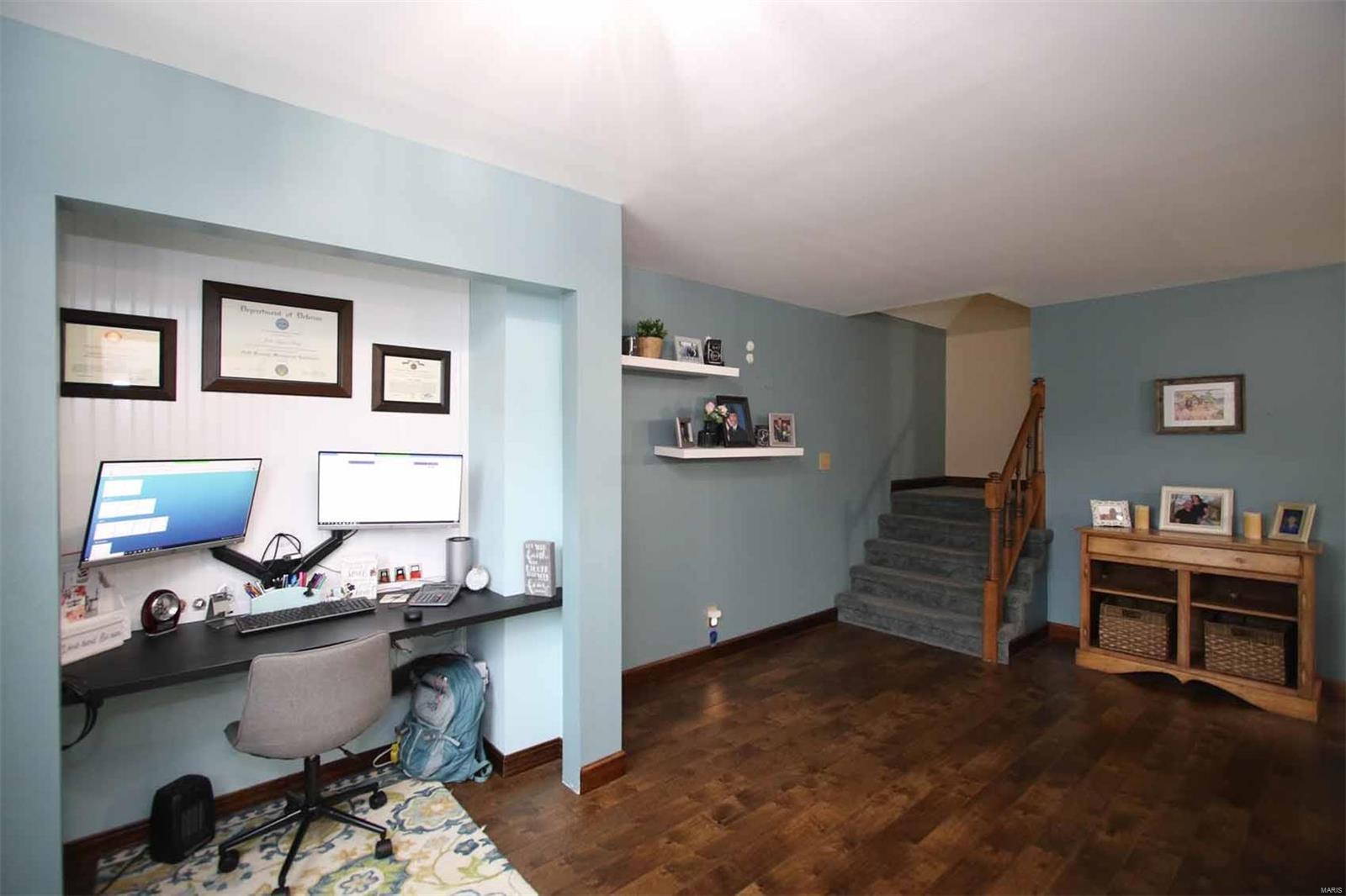 6447 Old Carpenter Road Edwardsville, IL 62025 - Photo 3 of 59 Gallery Image 3