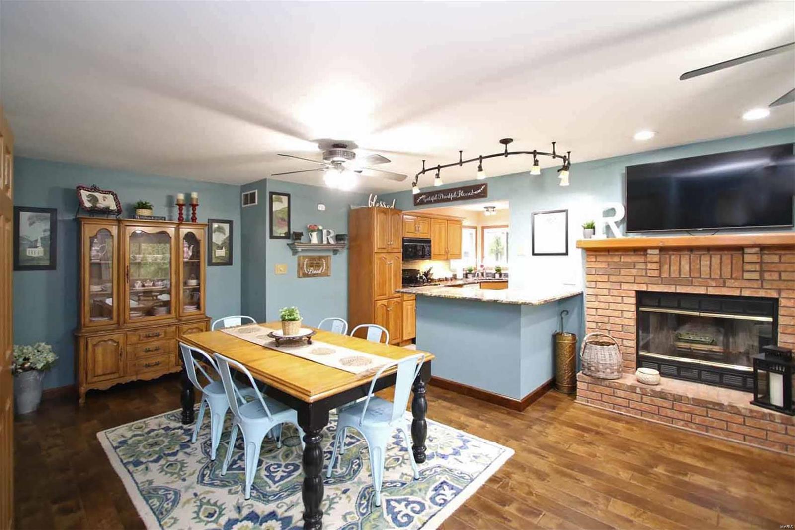 6447 Old Carpenter Road Edwardsville, IL 62025 - Photo 7 of 59 Gallery Image 7