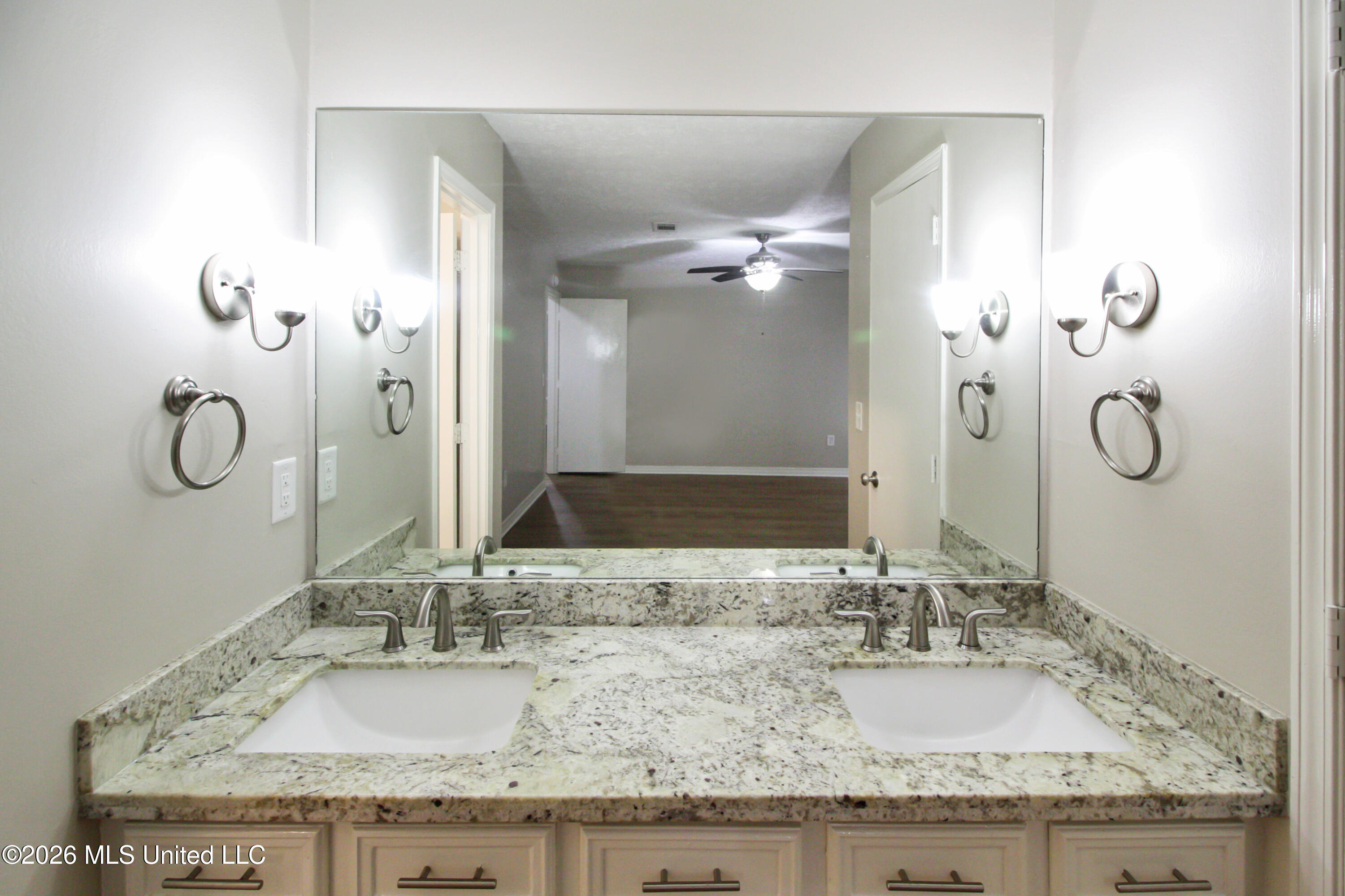 320 Helmsley Drive Brandon, MS 39047 - Photo 21 of 40 IMG_1147
