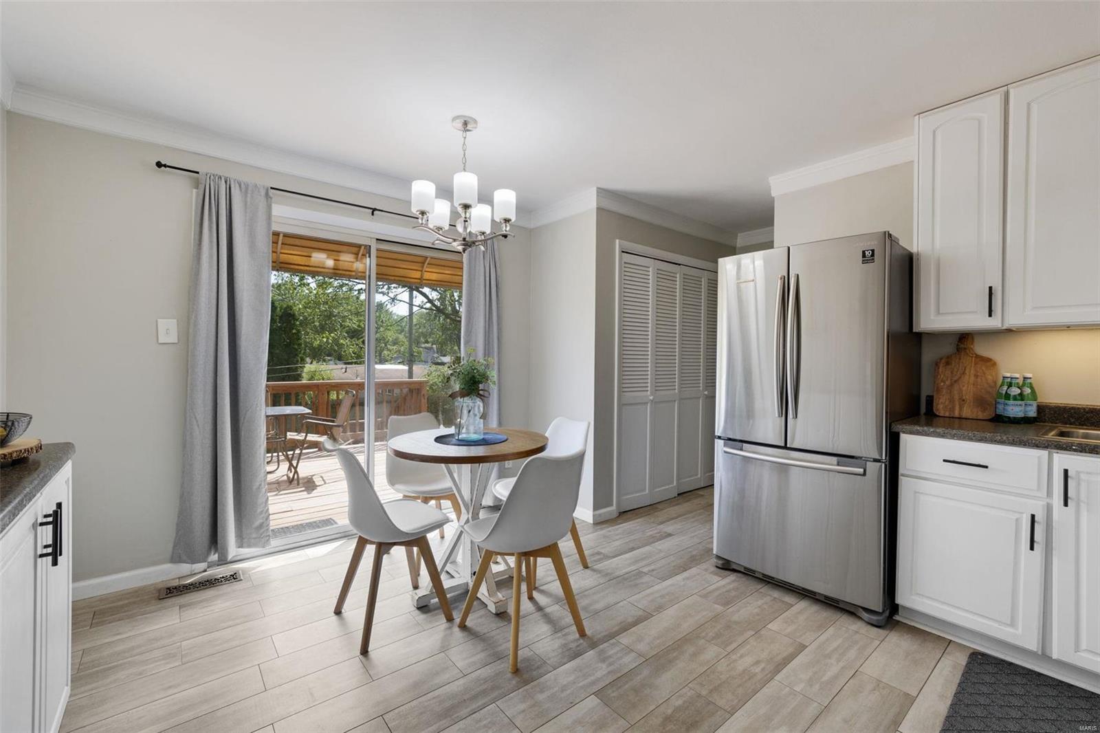 4404 Conleth Drive St. Louis, MO 63129 - Photo 6 of 22