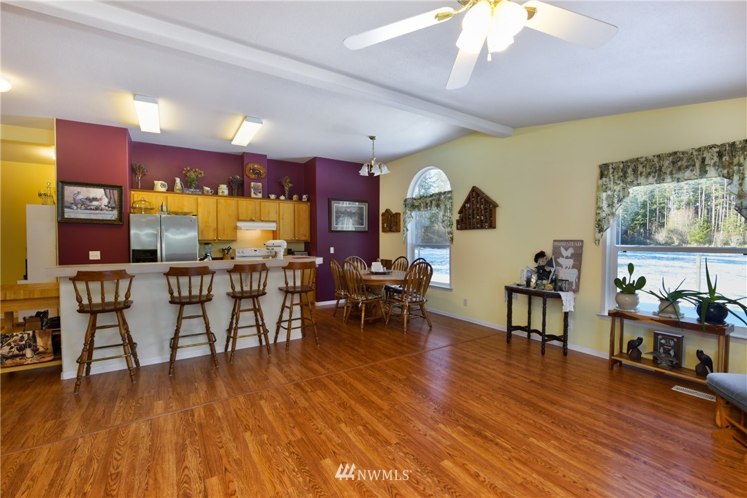 2298 Van Dam Road Oak Harbor, WA 98277 - Photo 11 of 25 Gallery Image 11