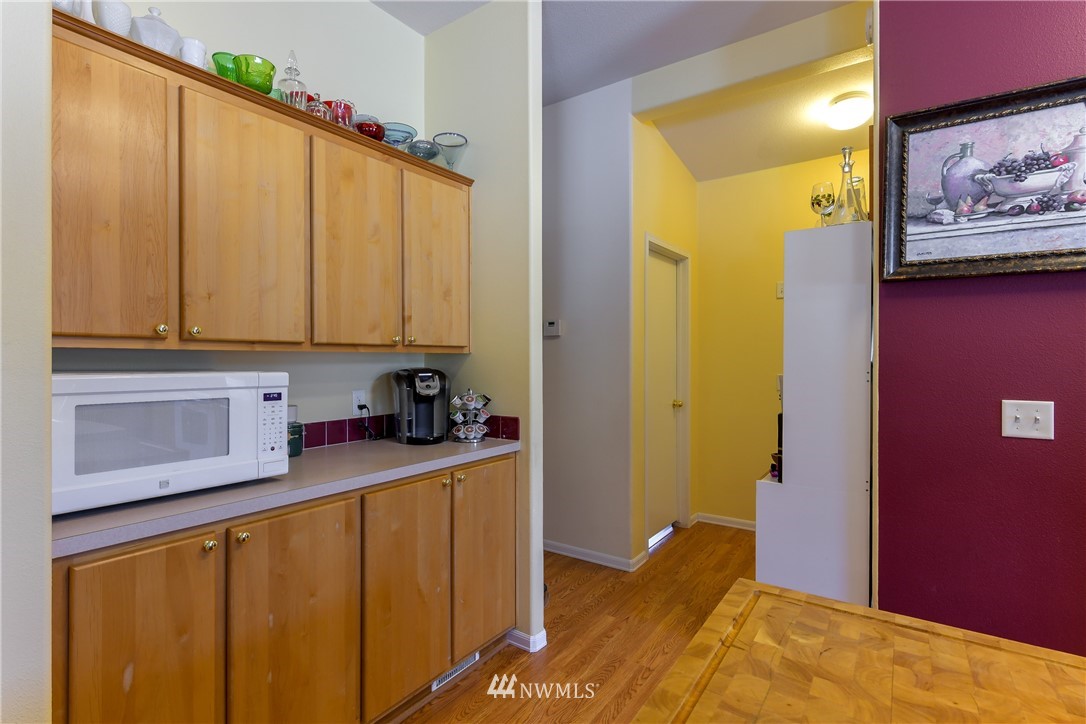 2298 Van Dam Road Oak Harbor, WA 98277 - Photo 12 of 25 Gallery Image 12