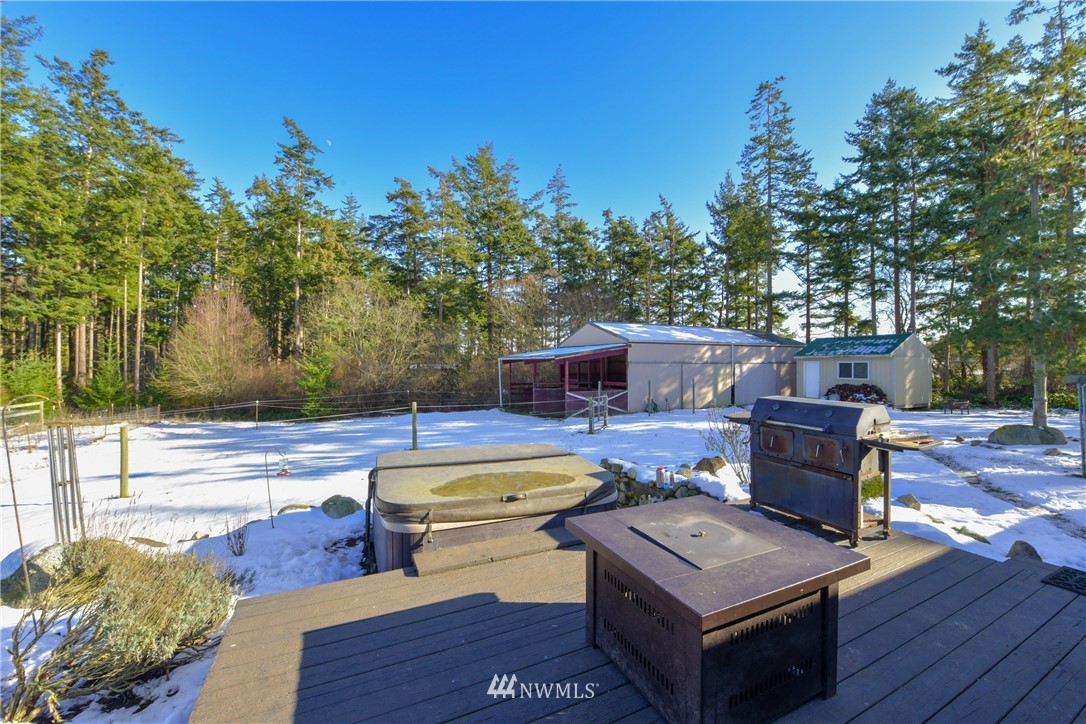 2298 Van Dam Road Oak Harbor, WA 98277 - Photo 21 of 25 Gallery Image 21