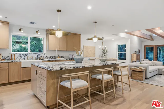 $2,899,000 | 4525 Greenbush Avenue, Sherman Oaks, CA 91423