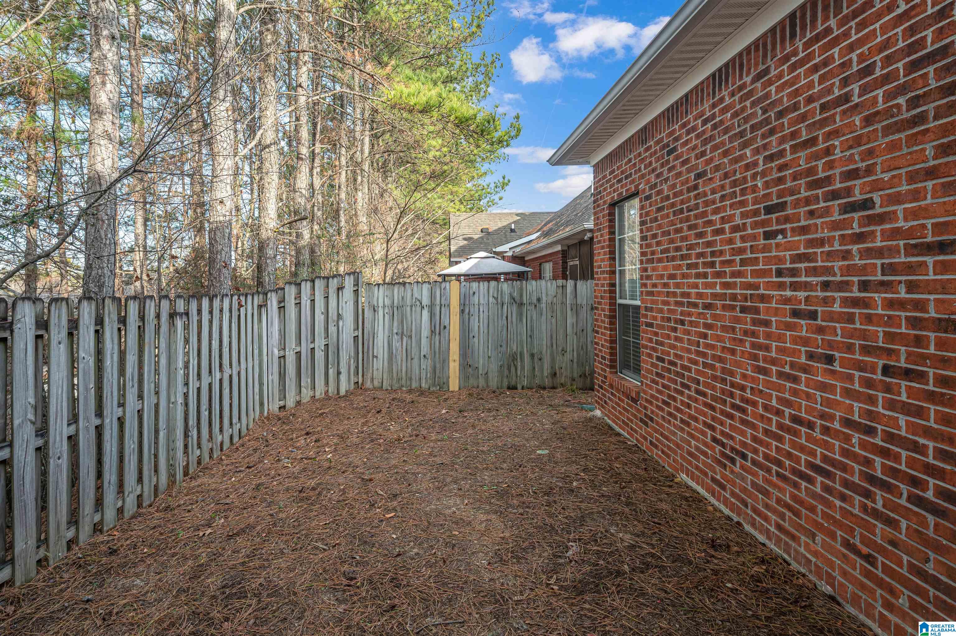 801 Daventry Lane Calera, AL 35040 - Photo 34 of 37