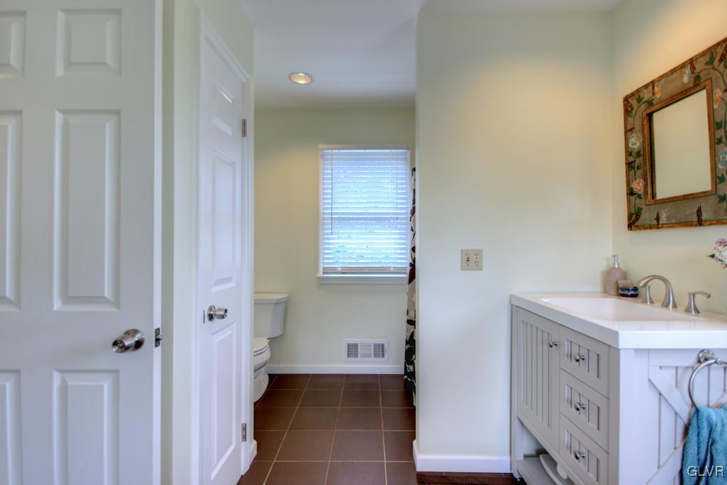 3490 Honeysuckle Road Bethlehem, PA 18015 - Photo 20 of 39 Gallery Image 20