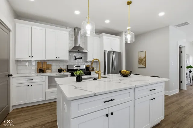 $399,900 | 1206 River Heights Drive, Indianapolis, IN 46240