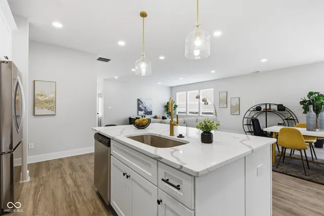 $399,900 | 1206 River Heights Drive, Indianapolis, IN 46240