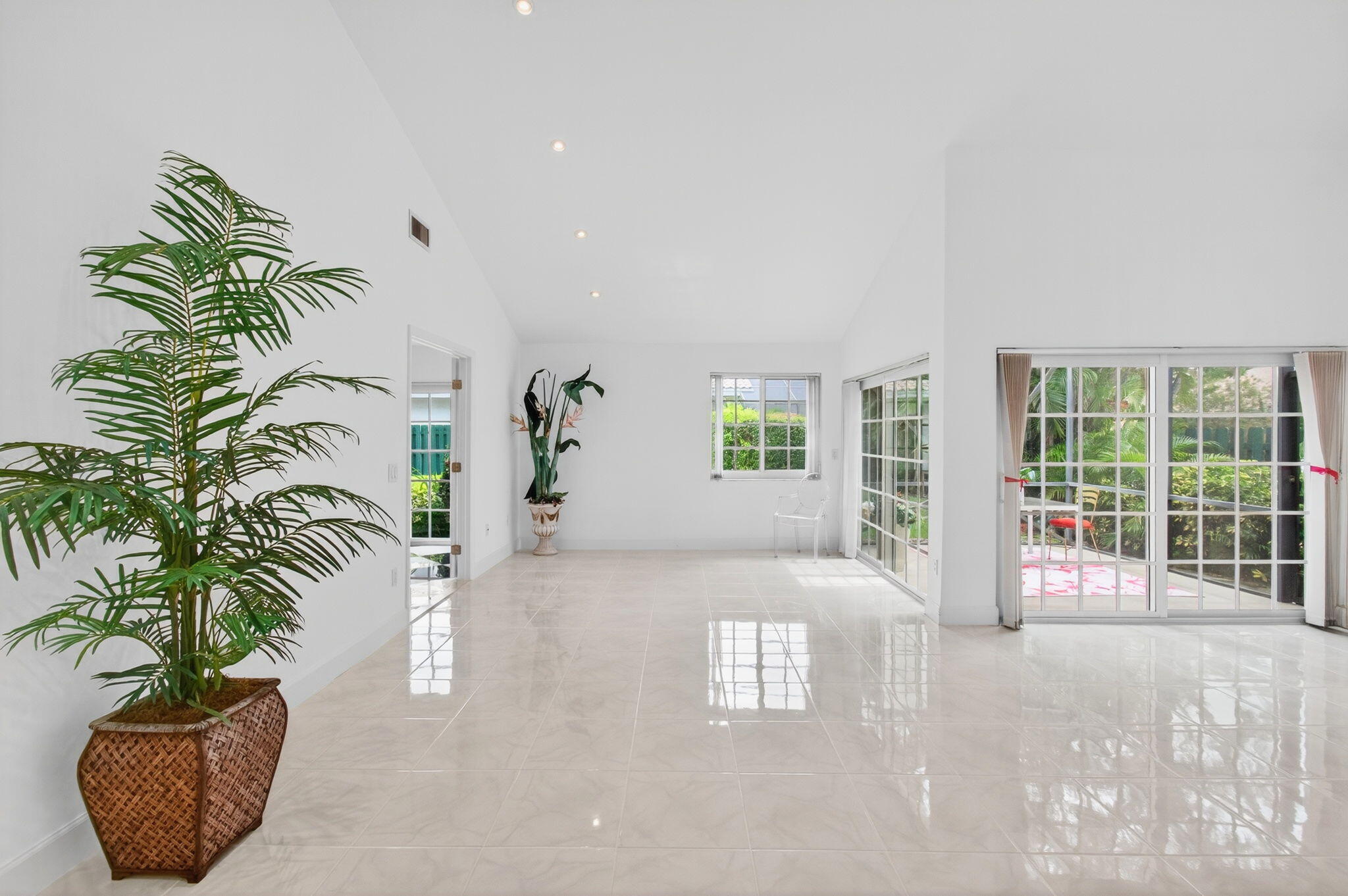 6105 Via Laguna Lane Boca Raton, FL 33433 - Photo 15 of 75 6105 VIA LAGUNA LN, 3/2/ CORNER VILLA