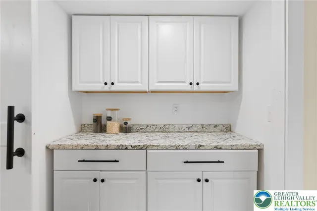 $535,000 | 402 Florentine Drive, Easton, PA 18040