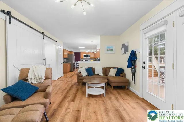 $535,000 | 402 Florentine Drive, Easton, PA 18040