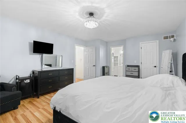 $535,000 | 402 Florentine Drive, Easton, PA 18040