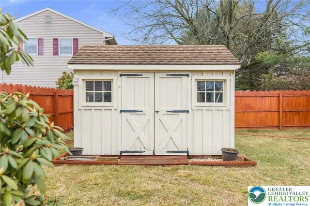 $535,000 | 402 Florentine Drive, Easton, PA 18040