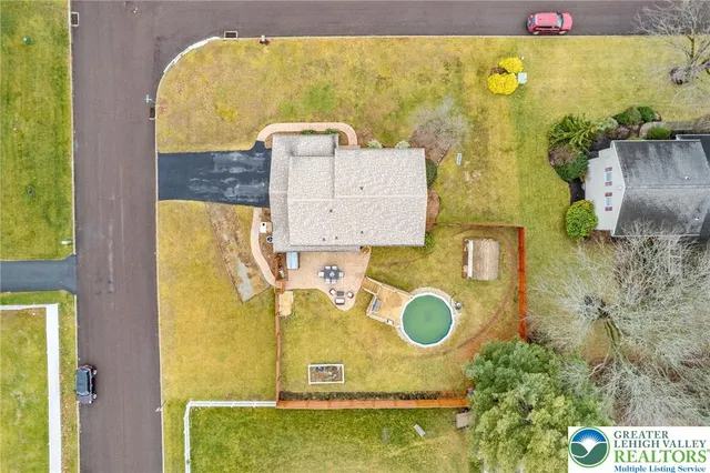 $535,000 | 402 Florentine Drive, Easton, PA 18040