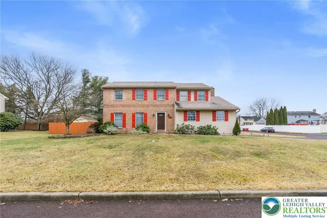 $535,000 | 402 Florentine Drive, Easton, PA 18040