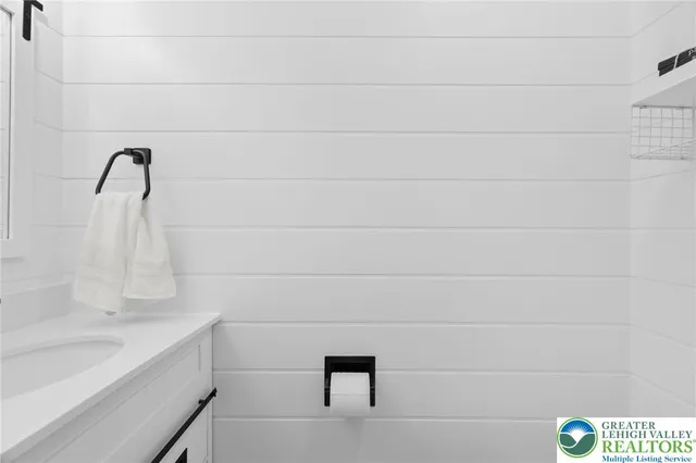 $535,000 | 402 Florentine Drive, Easton, PA 18040