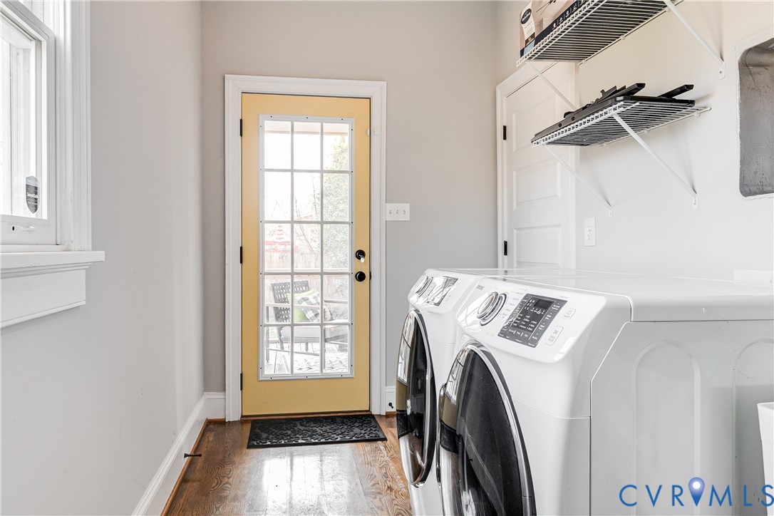 112 West Lancaster Road Richmond, VA 23222 - Photo 23 of 40 Washer/dryer.Laundry room has a utility sink and s