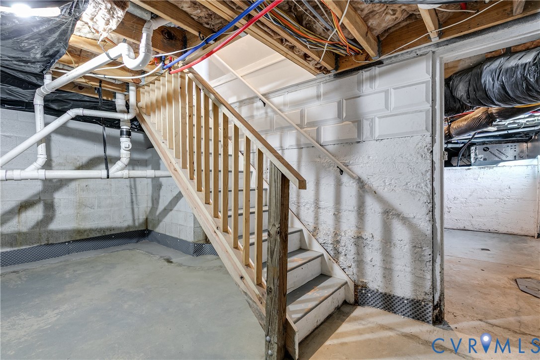 112 West Lancaster Road Richmond, VA 23222 - Photo 28 of 40 The basement steps lead to a clean, dry and newly
