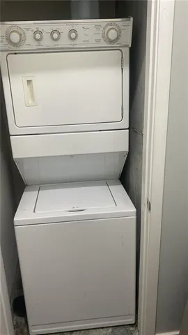 a close up view of washer and dryer