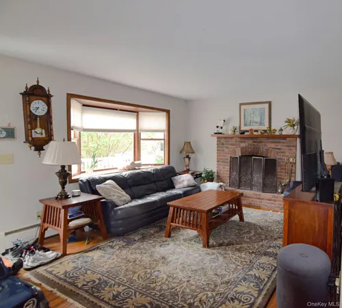 $899,000 | 32 Old Rte 199, Red Hook, NY 12571