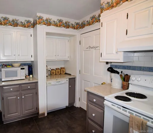 $899,000 | 32 Old Rte 199, Red Hook, NY 12571