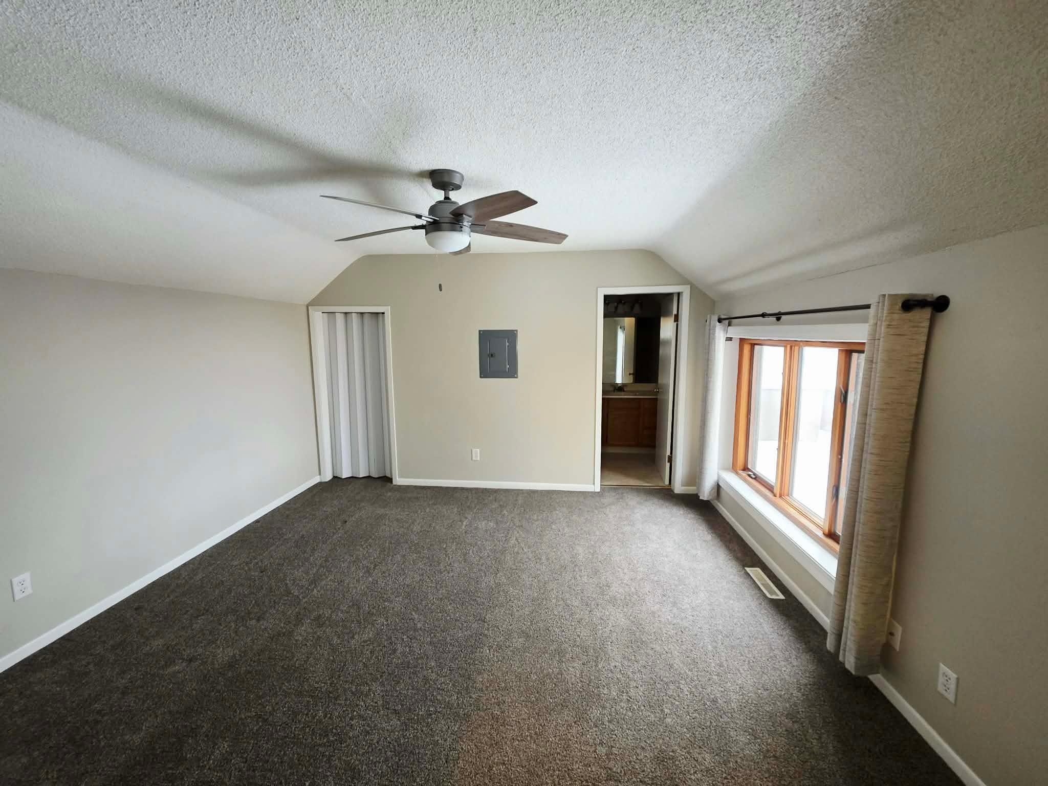 312 3rd Avenue Northeast St. Cloud, MN 56304 - Photo 4 of 33