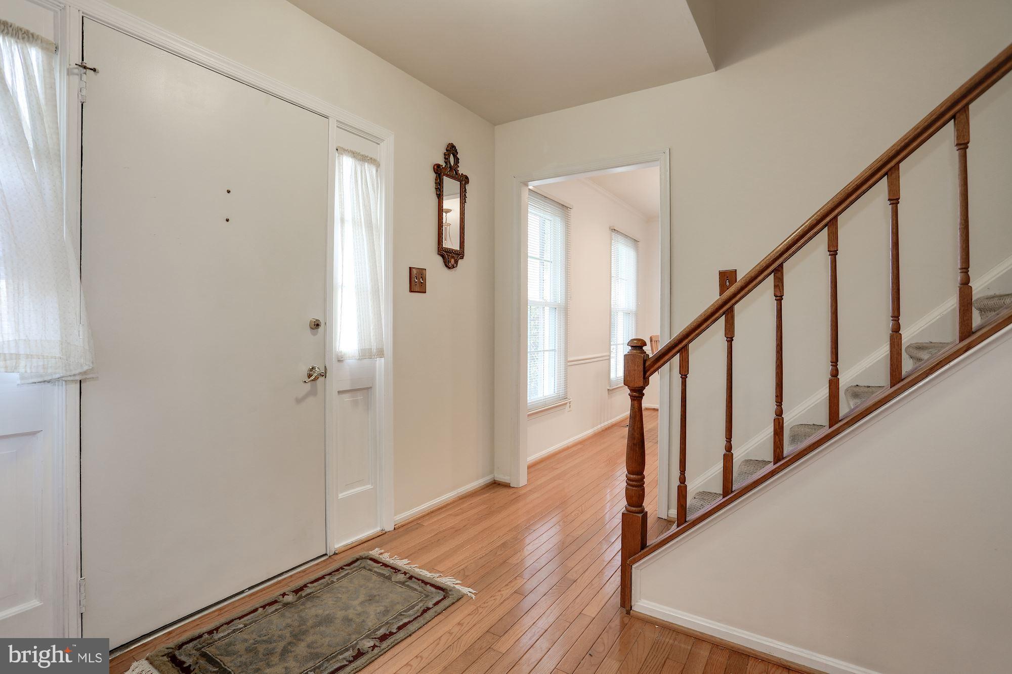 6231 Covered Bridge Road Burke, VA 22015 - Photo 5 of 52 Gallery Image 5