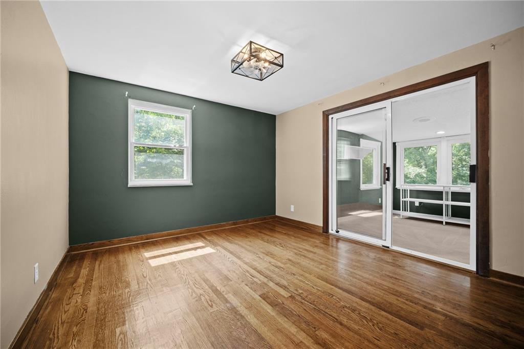 5188 Glenhurst Road Pittsburgh, PA 15207 - Photo 18 of 33 Gallery Image 18