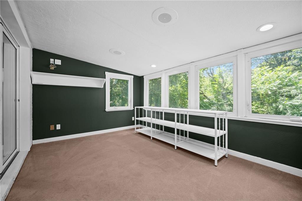 5188 Glenhurst Road Pittsburgh, PA 15207 - Photo 25 of 33 Gallery Image 25