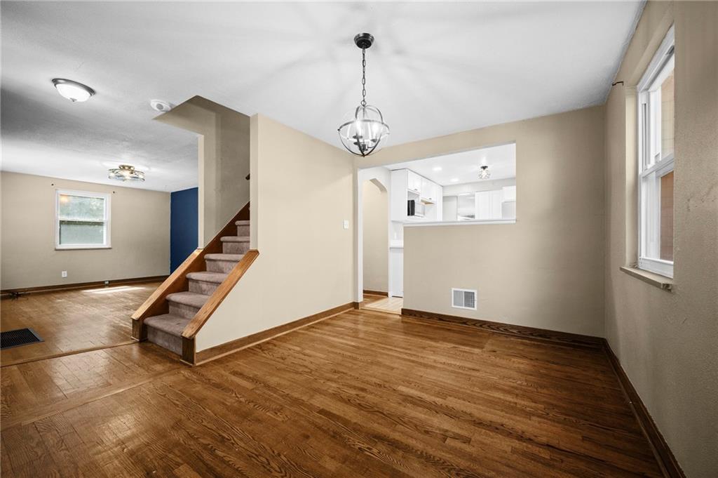 5188 Glenhurst Road Pittsburgh, PA 15207 - Photo 9 of 33 Gallery Image 9