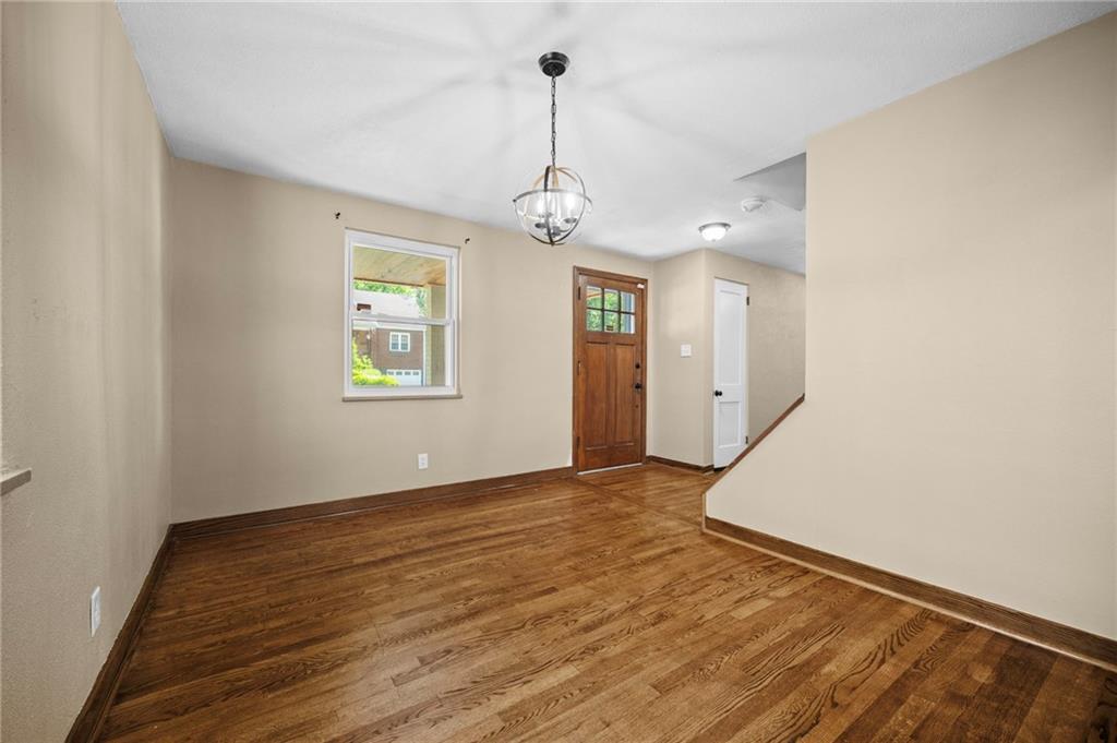 5188 Glenhurst Road Pittsburgh, PA 15207 - Photo 10 of 33 Gallery Image 10